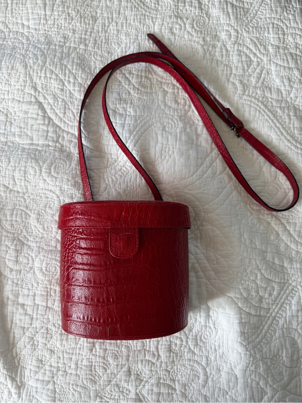 Vintage Ann Taylor Red Leather Croc Embossed Crossbody Bag